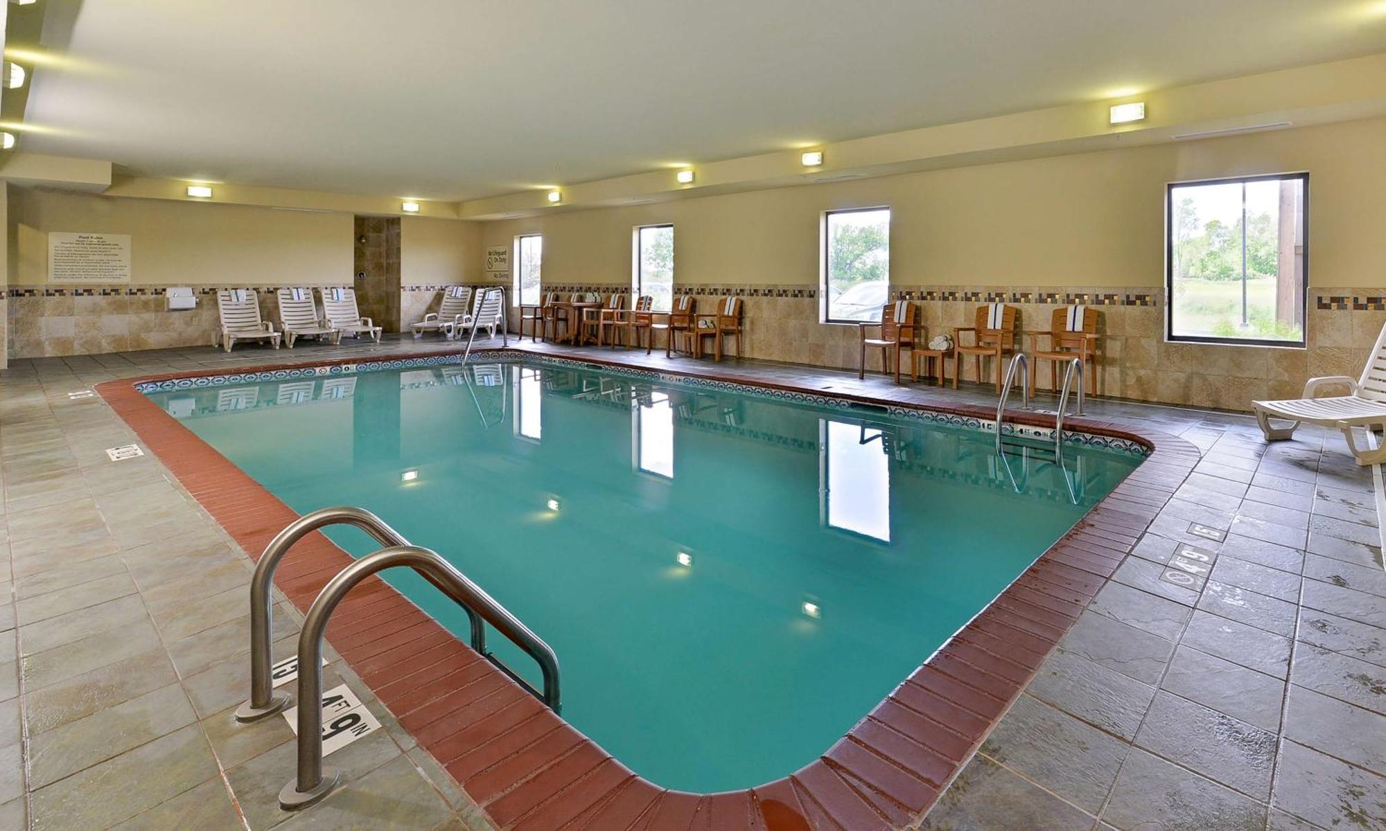 Hampton Inn Muscatine Екстер'єр фото